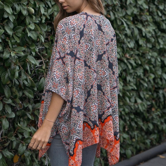 Blue & Orange Arabesque Kimono - Picture 2 of 6